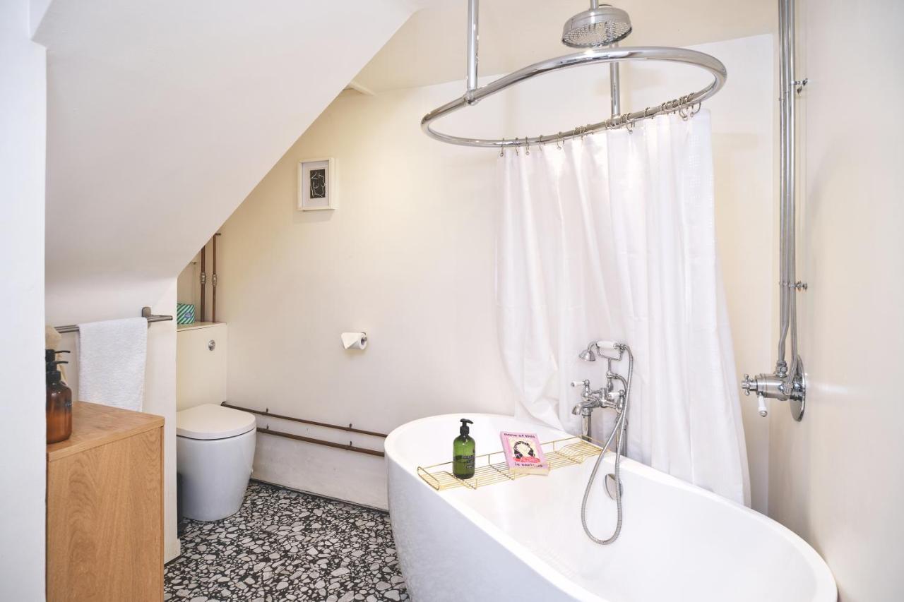 Апартаменты Unique Georgian Garden Flat In Central Маргит Экстерьер фото